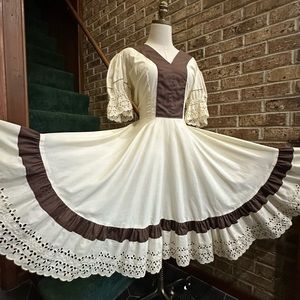 VTG Retro Cream & Brown Full Skirt Ruffle Square Dance Dress
